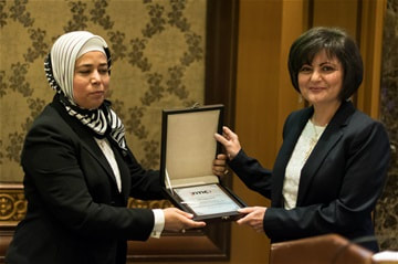تكريم مدير عام مؤسسة المواصفات والمقاييس لجهود المؤسسة في دعم 
 إدارة المخاطر في الأردن والمنطقة